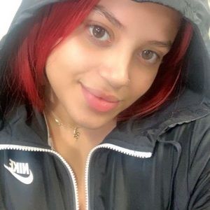 Meet your Posher, Perla